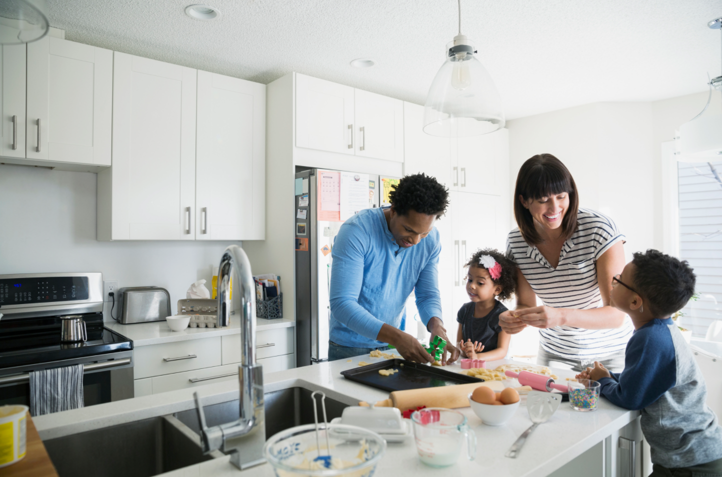 Family preparing lunch